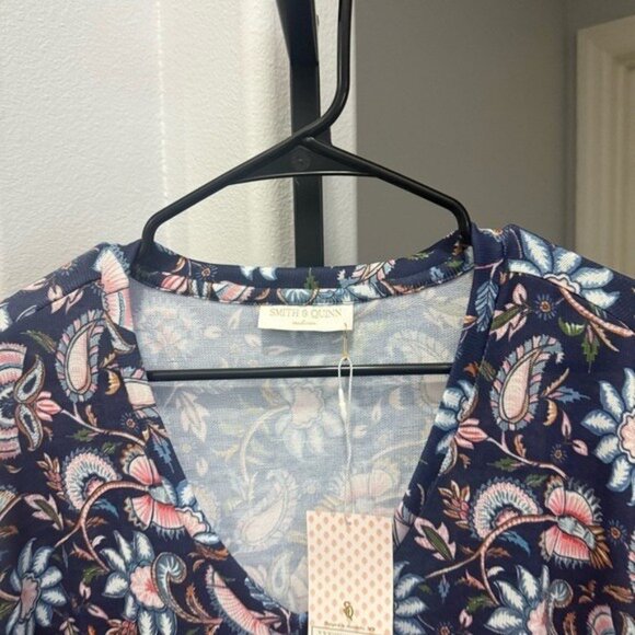 NEW SMITH & QUINN V Neck Sweater Dark Floral Navy Blue Pink Preppy Size Medium - Picture 4 of 5